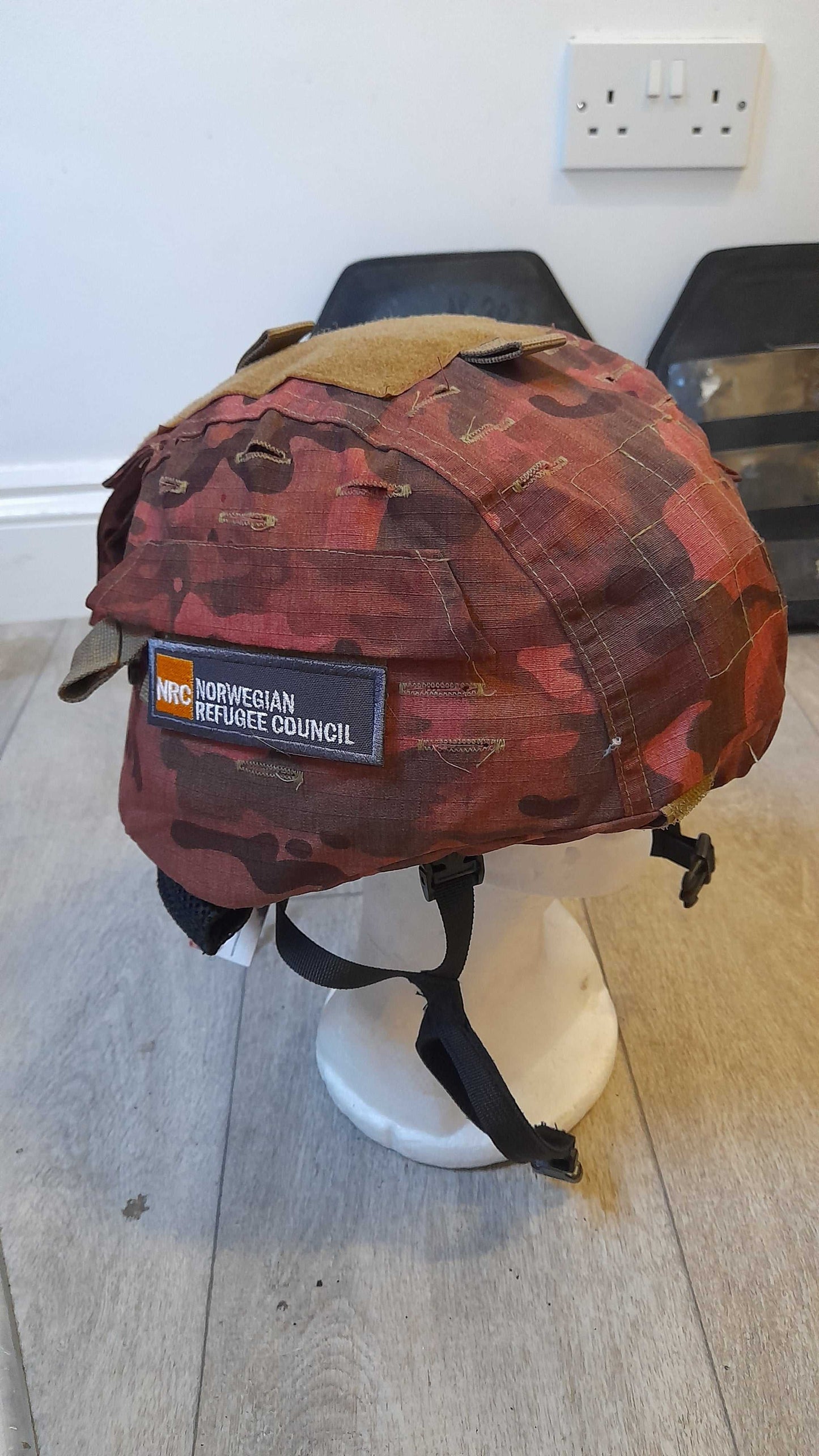 PASGT Marine Bulletproof Helmet with camouflage cover, NIJ IIIA rated, size adjustable 53-63cm, advanced harness and pad system.