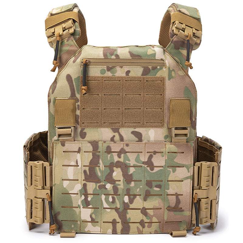 Lightweight tactical plate carrier vest in Multicam, adjustable design, made from 1050D nylon, featuring quick release and MOLLE compatibility.