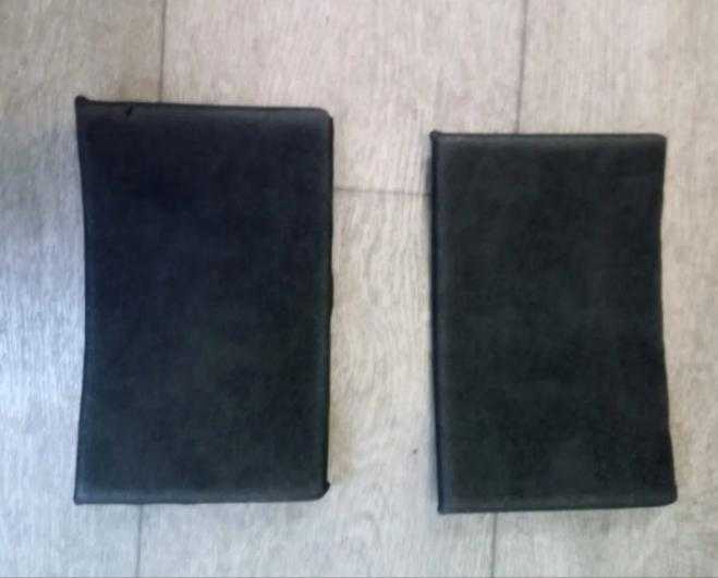 2pcs NIJ Level III bulletproof side panels in black lying on a floor.