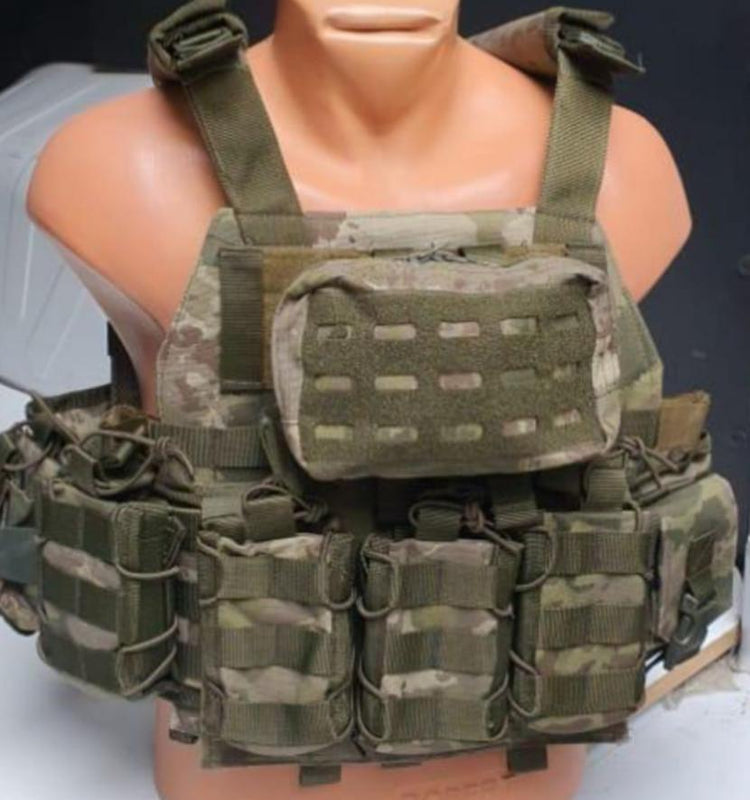Plate carriers