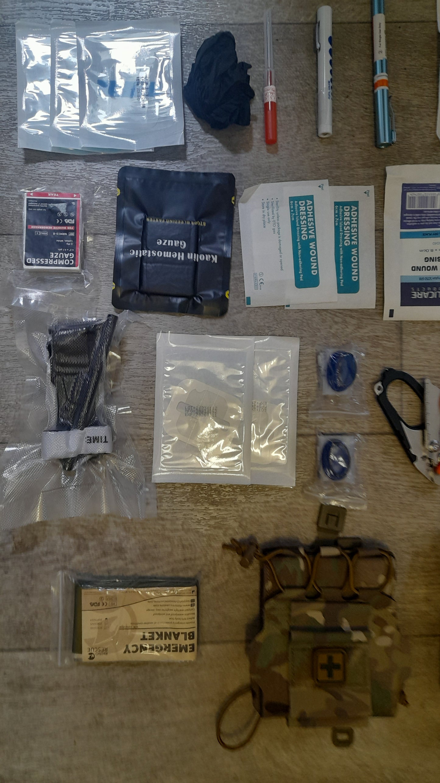 Para > IFAK > Combat medical Kit with QR bag and contents