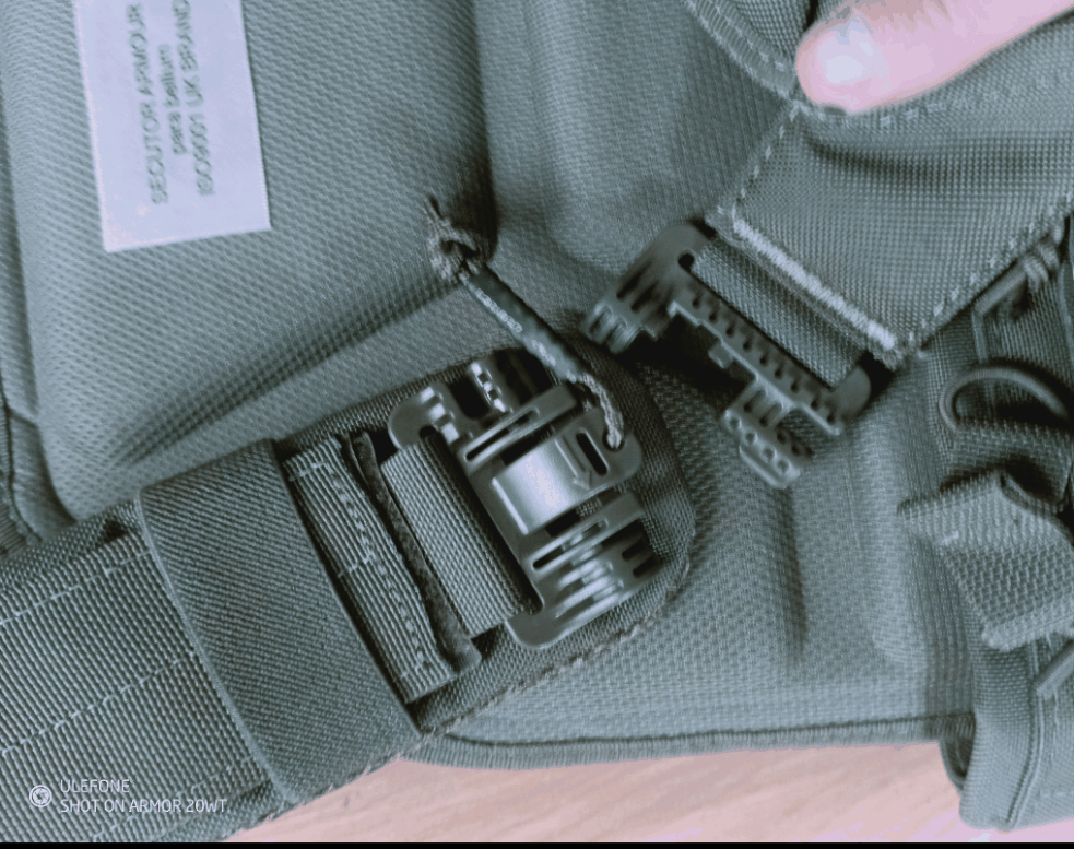 U.T.A Falcon 1050D Lightweight Plate Carrier Waterproof Tactical Vest + 7 Mag pouches - SECUTOR ARMOUR LTD 