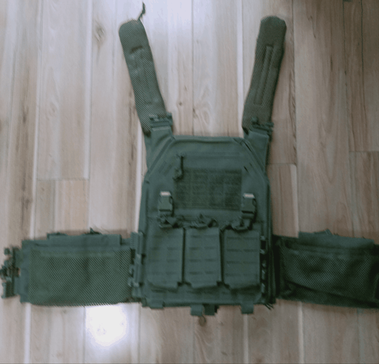 U.T.A Falcon 1050D Lightweight Plate Carrier Waterproof Tactical Vest + 7 Mag pouches