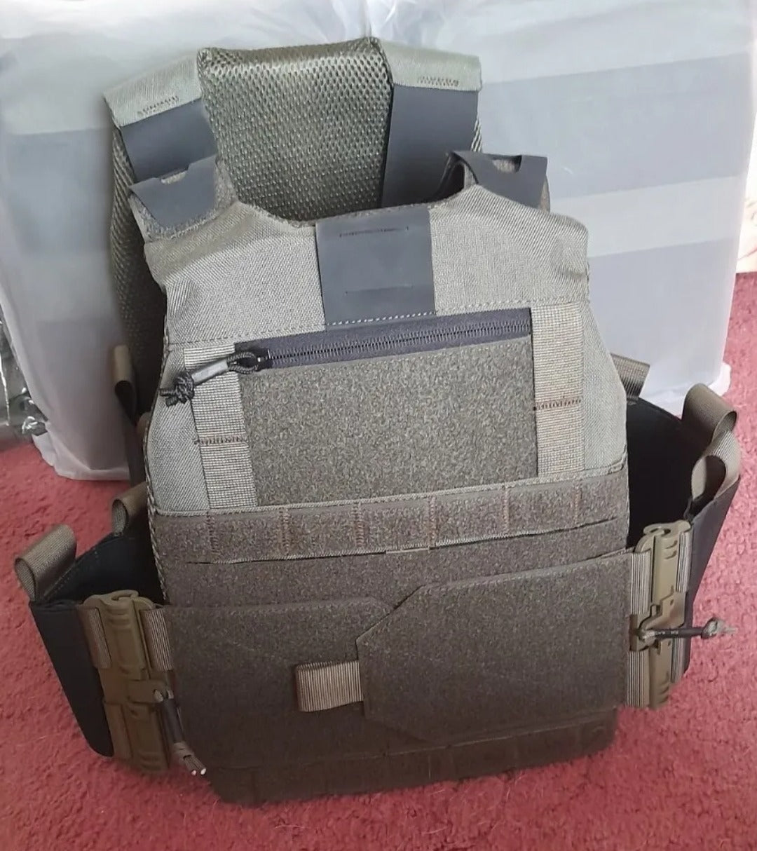 Low-profile Overt/Covert FCSK 2.0 Tactical Plate Carrier vest - Ranger Green
