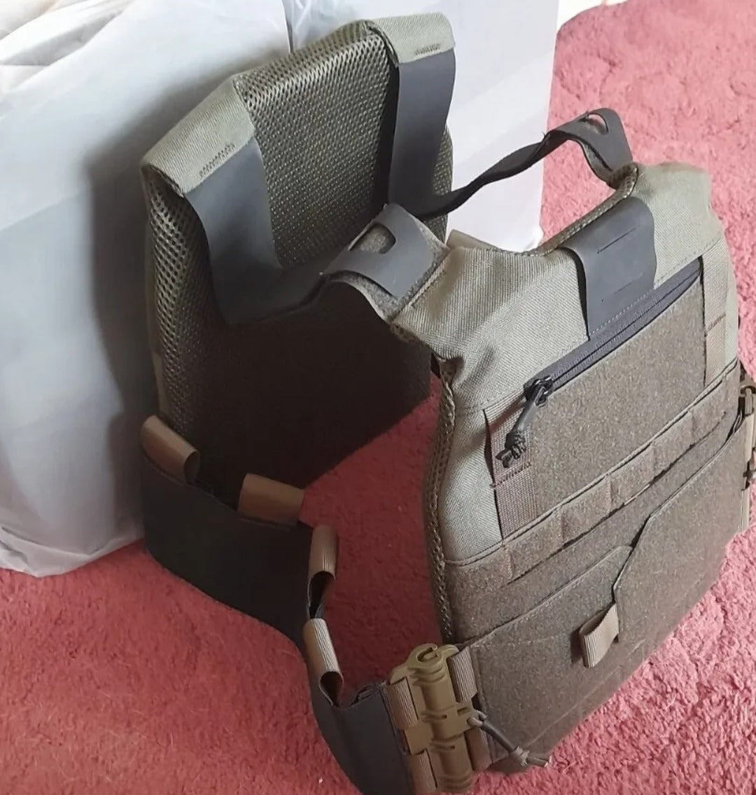 Low-profile Overt/Covert FCSK 2.0 Tactical Plate Carrier vest - Ranger Green
